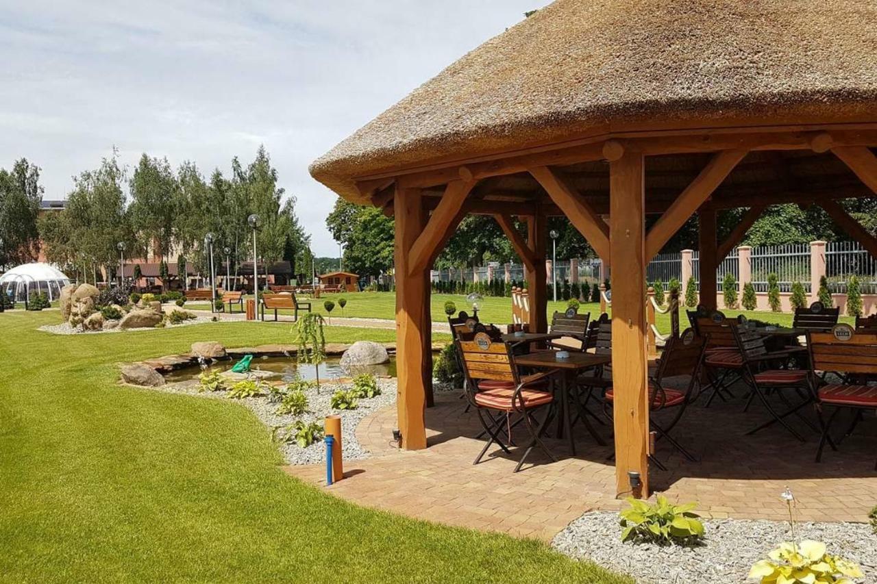 Hotel Texicana Sulechów Екстериор снимка